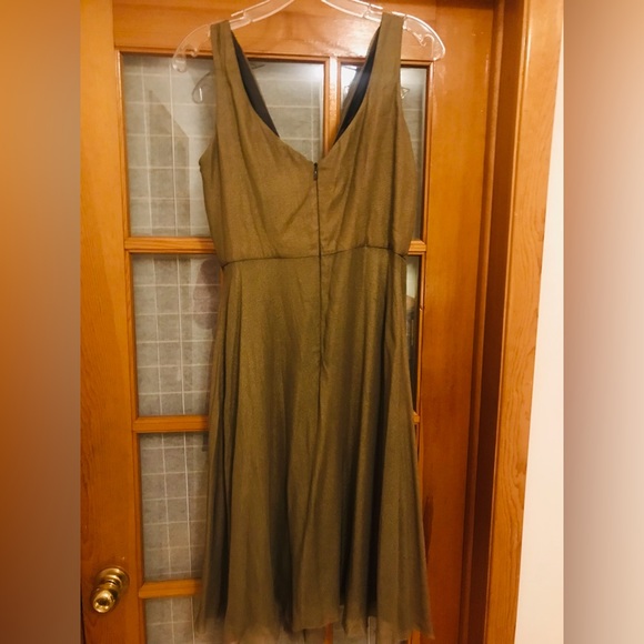 Tahari gold A line dress flare bottom size 46 European - Picture 3 of 5